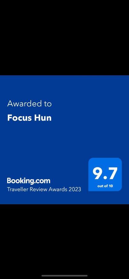 Апартаменти Focus Hun М'єркуря-Чук Екстер'єр фото